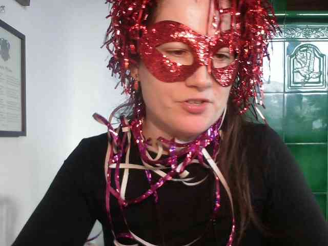 AmanelWhite AmanelWhite