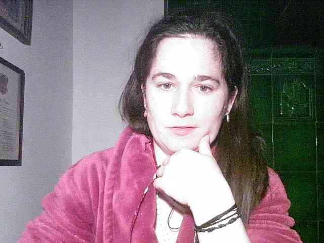 AmanelWhite AmanelWhite