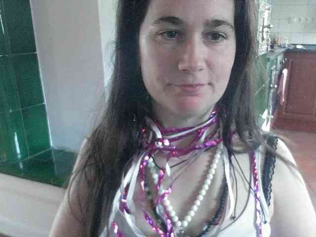 AmanelWhite AmanelWhite