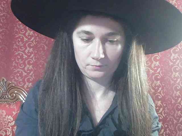 AmanelWhite AmanelWhite