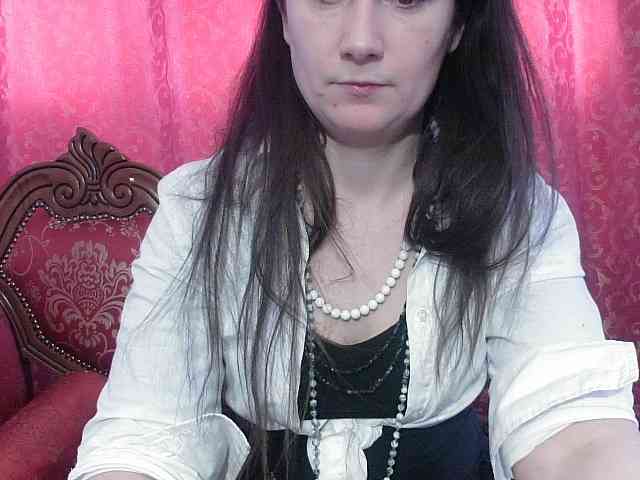 AmanelWhite AmanelWhite