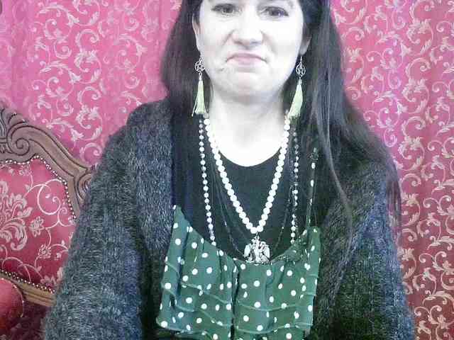 AmanelWhite AmanelWhite