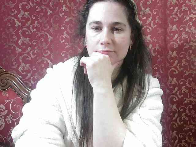 AmanelWhite AmanelWhite