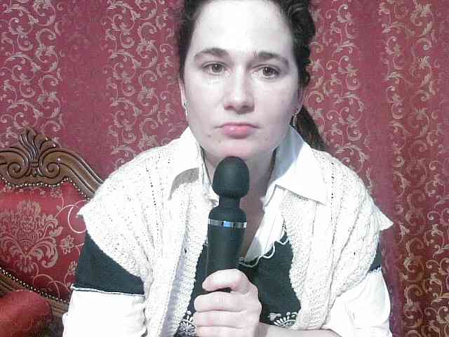 AmanelWhite AmanelWhite