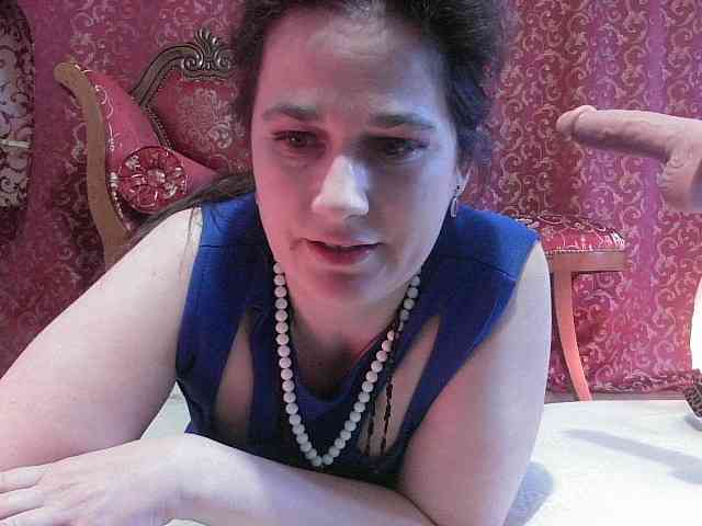 AmanelWhite AmanelWhite