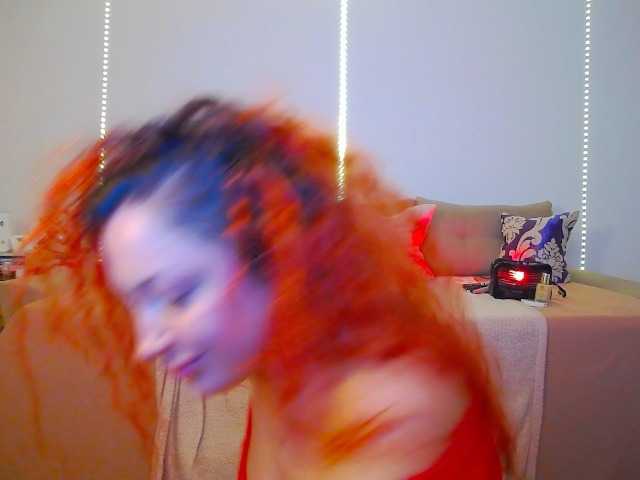 AlexaMills webcam bongacams model stream image