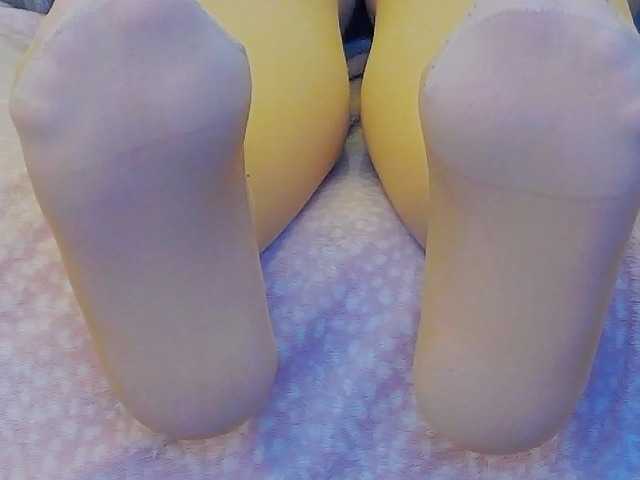 AlexaMills Live Cam on BongaCams