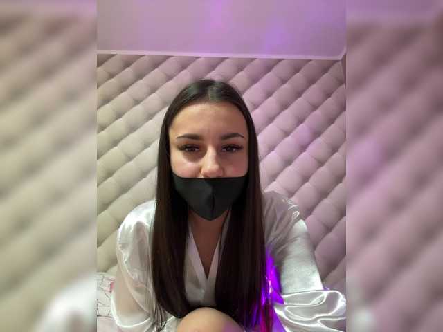 Julisenna1 from BongaCams