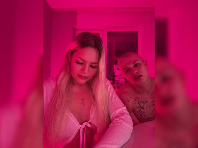 James-Eva0's BongaCams show and profile