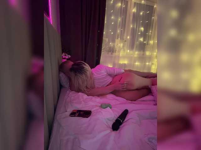 go to chat with James-Eva0