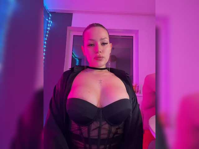 James-Eva0's BongaCams show and profile