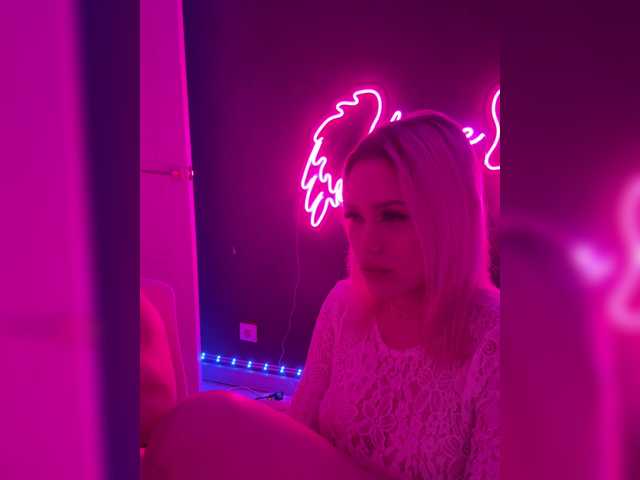 James-Eva0 from BongaCams