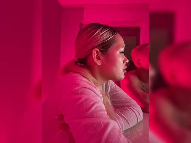 James-Eva0's BongaCams show and profile