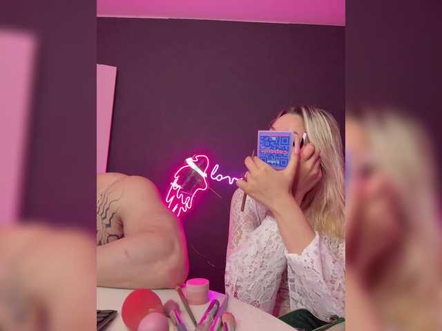 James-Eva0 from BongaCams