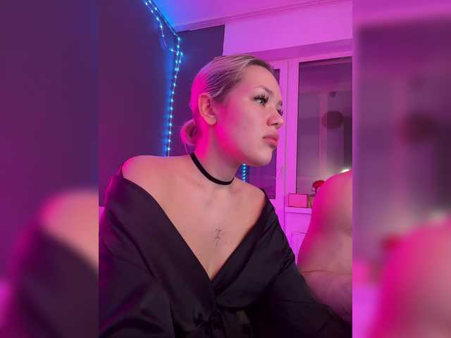 James-Eva0's BongaCams show and profile