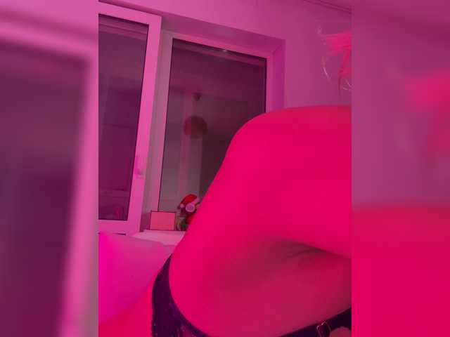 go to chat with James-Eva0