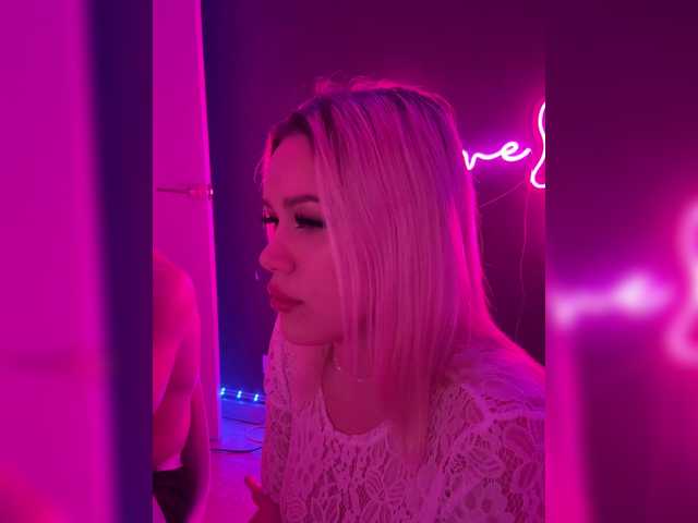 James-Eva0 from BongaCams