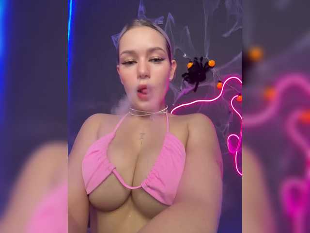 go to chat with James-Eva0