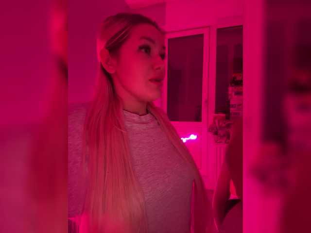 James-Eva0 – webcam model profile photo