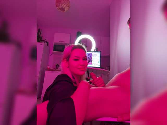  James-Eva0 chat room