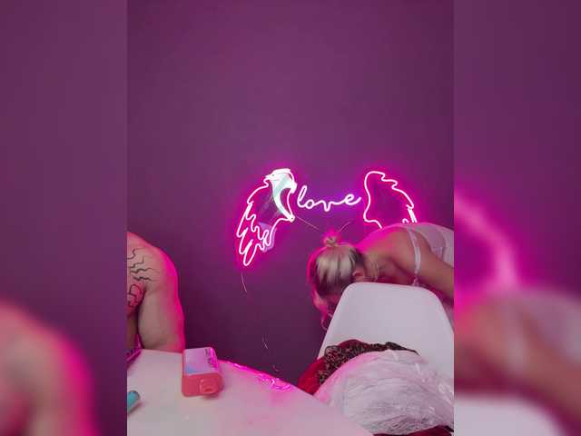 James-Eva0 from BongaCams