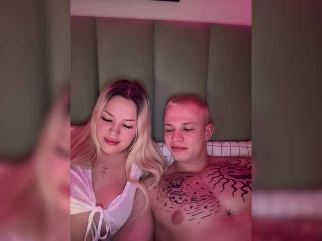 James-Eva0's BongaCams show and profile