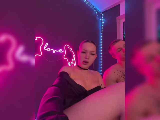 James-Eva0 Live Webcam on {site_name}