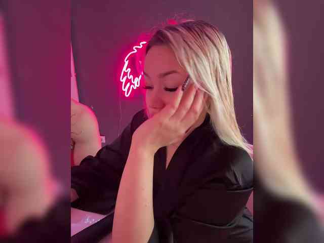 James-Eva0 Live Webcam on {site_name}