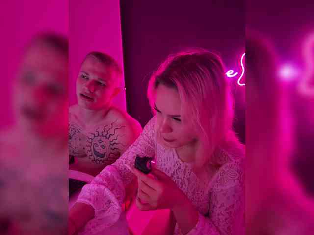 James-Eva0 Live Webcam on BongaCams