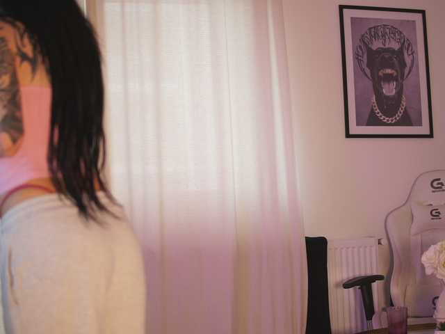 GiaInked's BongaCams show and profile