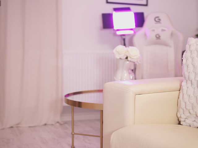 GiaInked's BongaCams show and profile