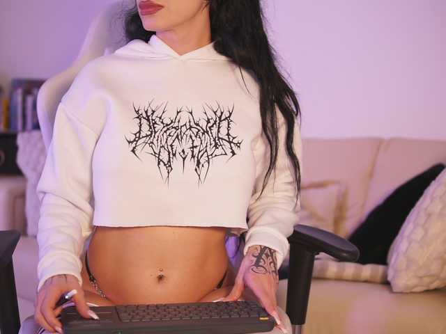 GiaInked's BongaCams show and profile