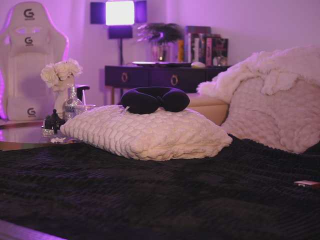 GiaInked's BongaCams show and profile