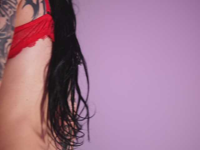 GiaInked's BongaCams show and profile