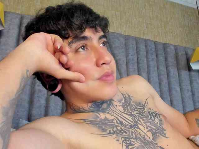 SantiAbader Live Webcam on {site_name}