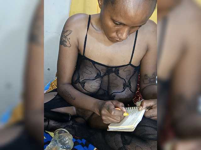 TamyzA webcam bongacams model stream image