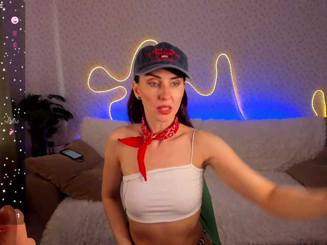 EternalLilith live cam