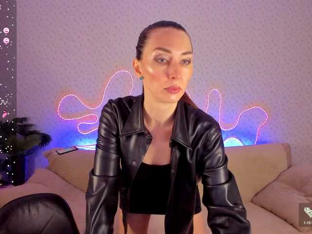 EternalLilith live cam