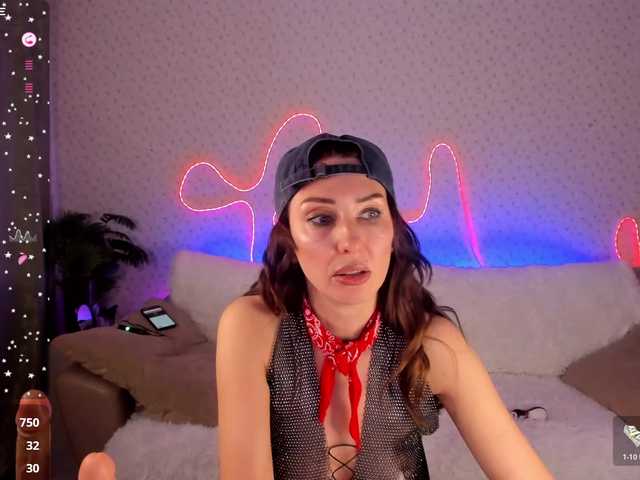 EternalLilith webcam