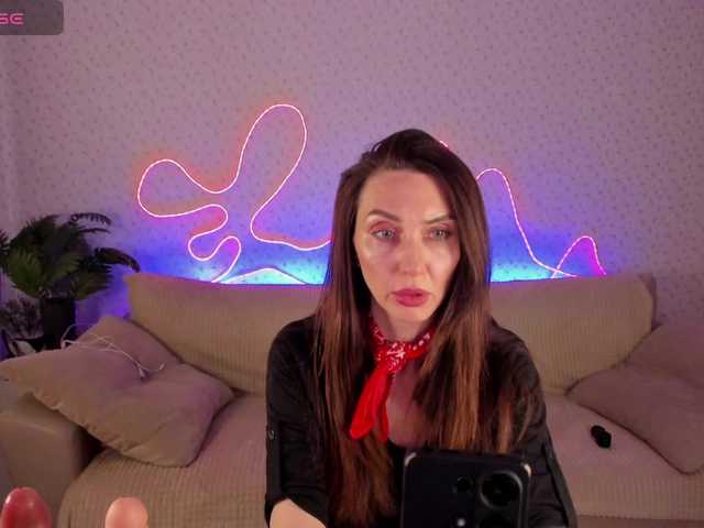 EternalLilith live room