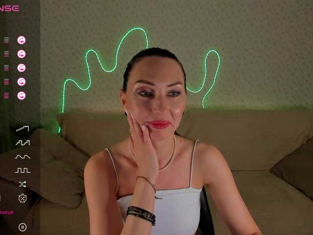 EternalLilith's BongaCams show and profile