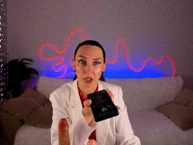 EternalLilith webcam