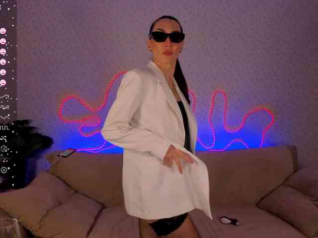 EternalLilith webcam