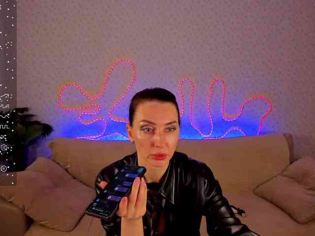 EternalLilith webcam