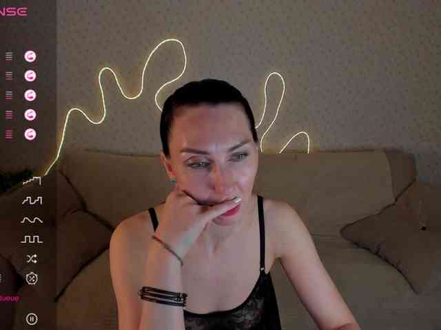 EternalLilith webcam