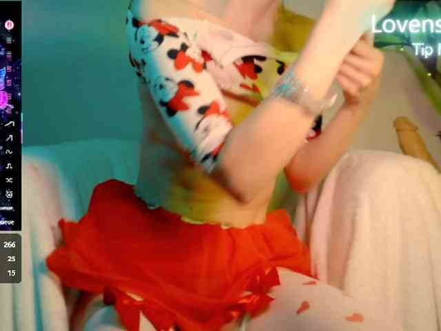 smallestgirlinchat01 webcam