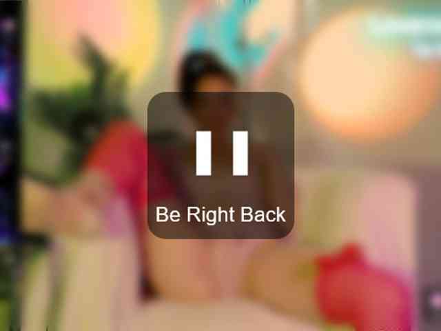 smallestgirlinchat01