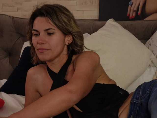 FeliciaKrige's BongaCams show and profile