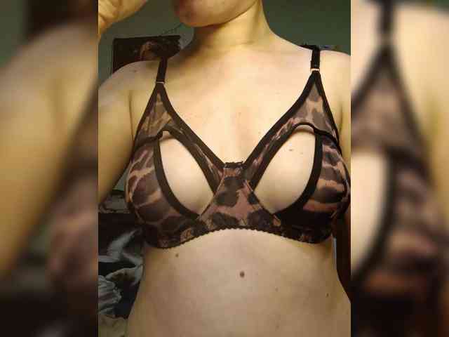 SweetKitsya96 webcam