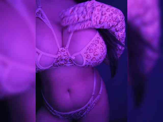 Your-Sweetie-Polly webcam